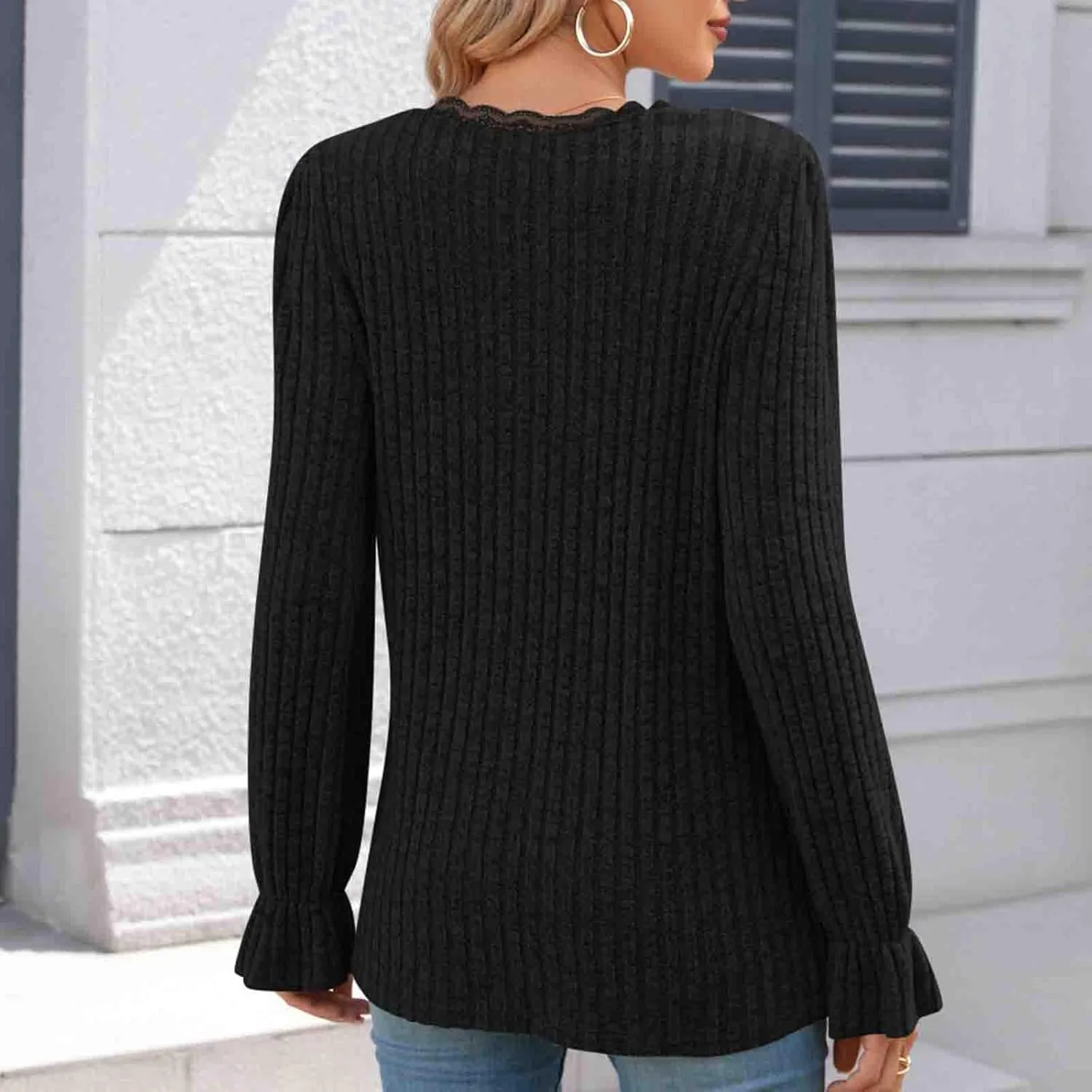 Fahion Sweatshirts for Women long sleeve V Neck Tops 2024 Trendy Casual Ruffle Sleeve Fleece Knitted Pullover Top