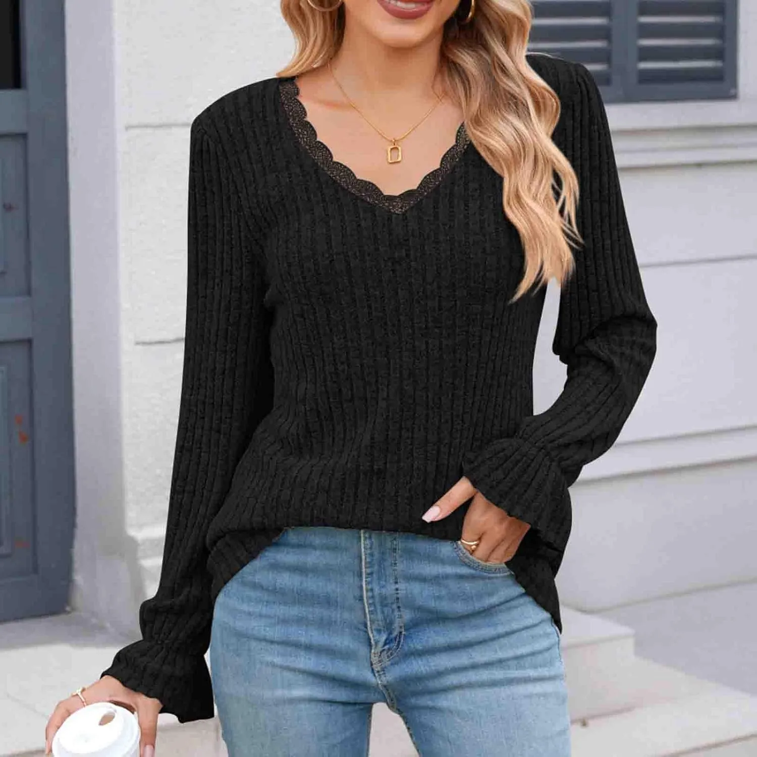 Fahion Sweatshirts for Women long sleeve V Neck Tops 2024 Trendy Casual Ruffle Sleeve Fleece Knitted Pullover Top