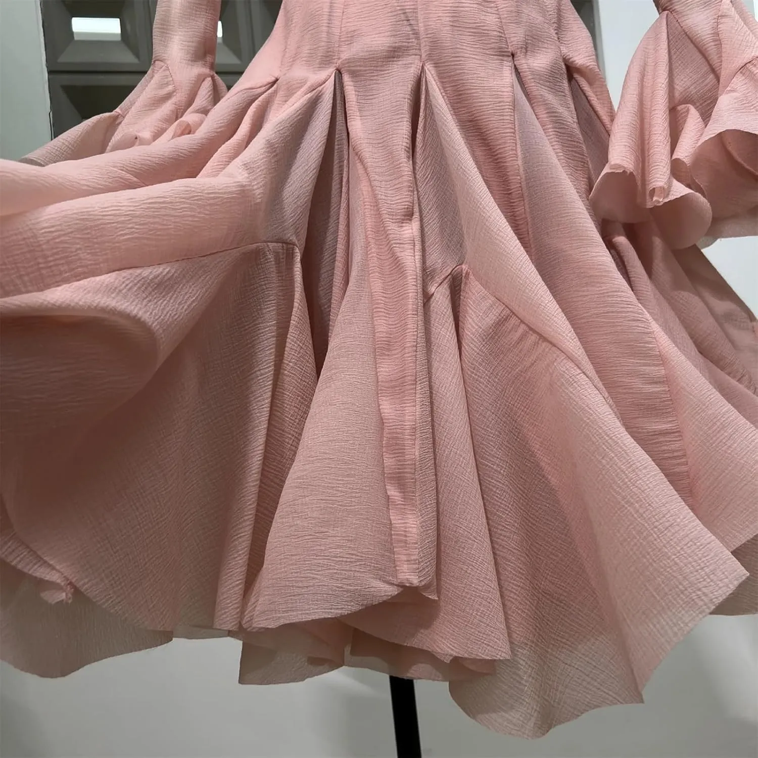Women's O-Neck Irregular Pleated Dress Applique Lantern Sleeve Waisted Mini A-Line Skirt